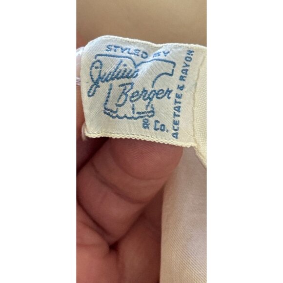 Vtg Pink Baby Jacket Julius Berger & Co. 1950's White Lace Edging Pink Ties - Picture 2 of 10